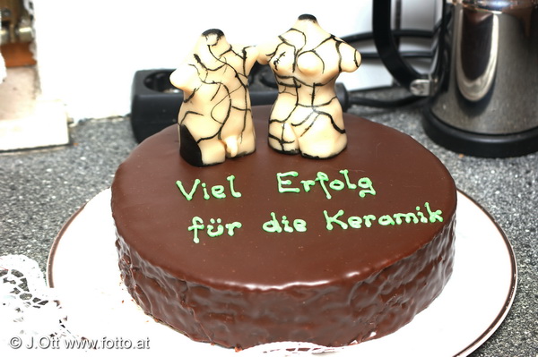KM Keramik Torsi Torte mit Marzipantorsi
