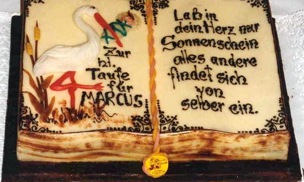 Torten zur heiligen Taufe