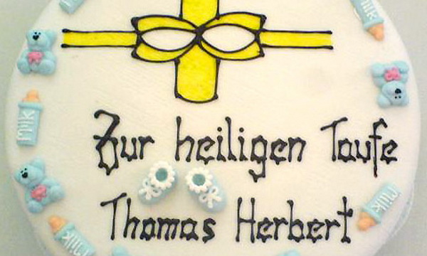 Torten zur heiligen Taufe
